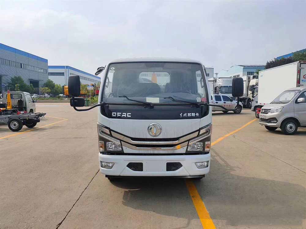 國六5方東風D6 勾臂垃圾車